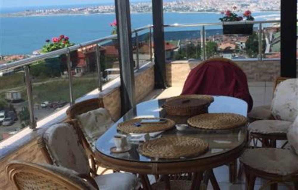 DENİZ MANZARALI BÜYÜKÇEKMECE TURGUT ÖZALDA SATILIK DUBLEKS