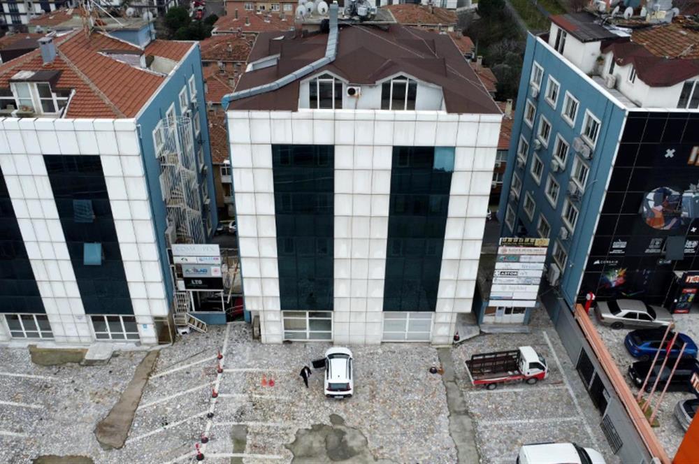 Kadıköy Hasanpaşa'da E5 Cepheli Tabela Değeri Yüksek Dükkan